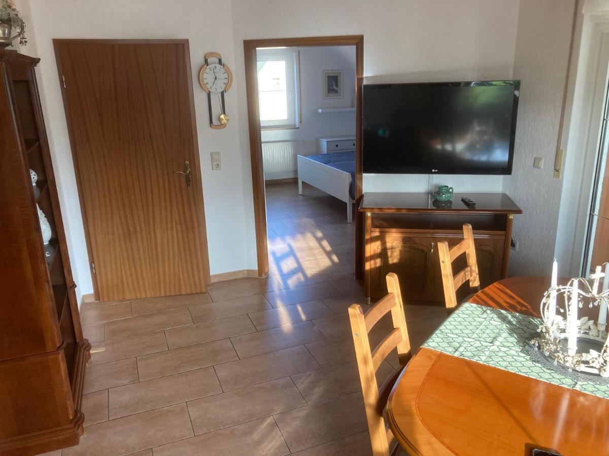 Gaestezimmer Zum Waldsachsener Grund Meerane Exterior foto